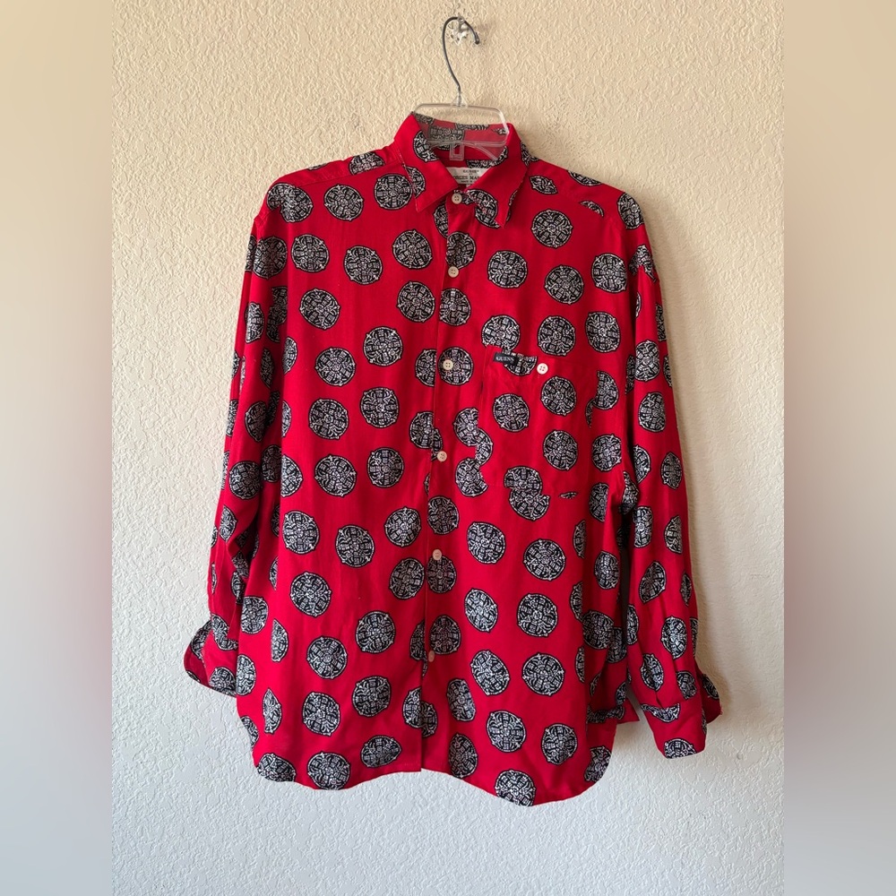 Georges Marciano × Guess
Vintage 1980’s Guess Medieval Block Print Rayon Shirt